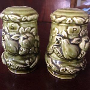 Vintage 70's Japan Ceramic S&P shakers Olive Green